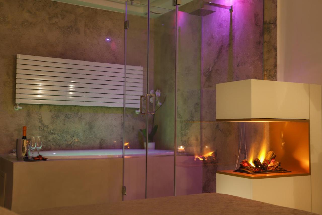 Palazzo Stapane Home Suite 9 - Luxury Living Монополи Экстерьер фото